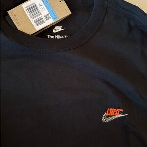 Nike long sleeves Men Med NWT ‘Swooshtopia’